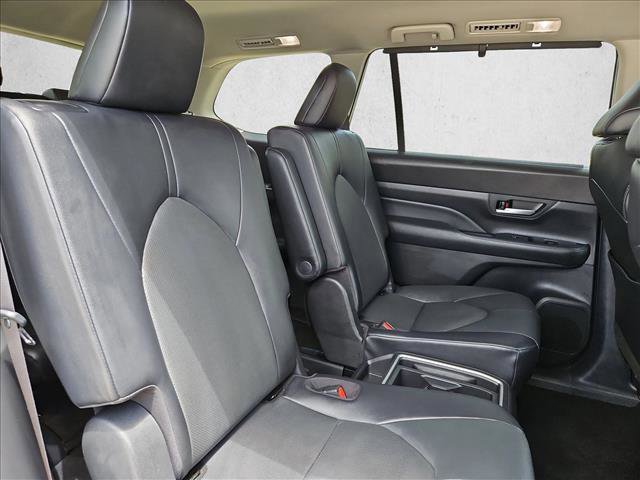 Used 2025 Toyota Grand Highlander FWD image 21