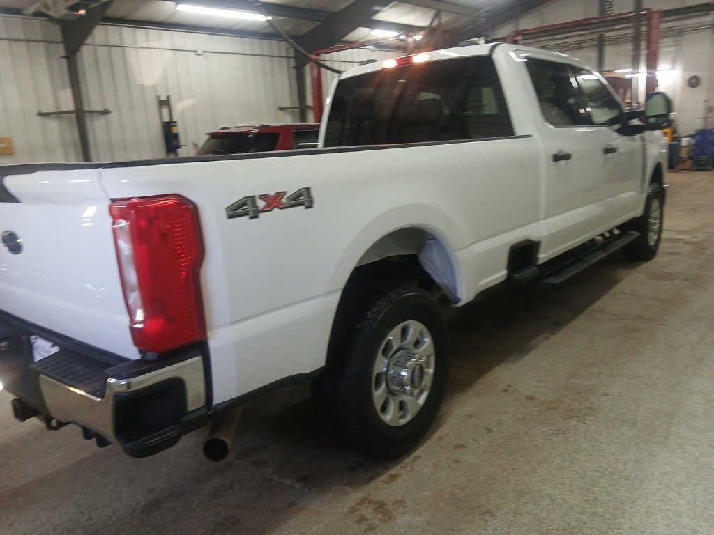 Used 2024 Ford F250 XLT image 25