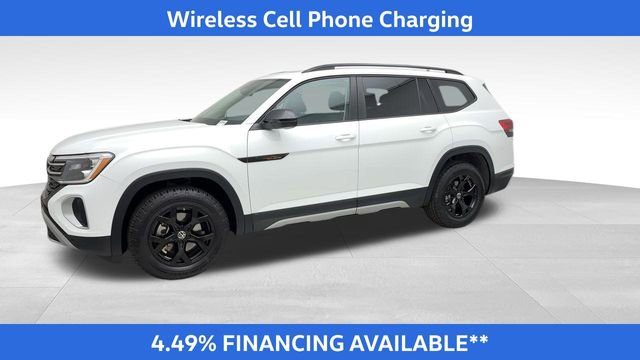 Certified 2025 Volkswagen Atlas Peak Edition SE image 7