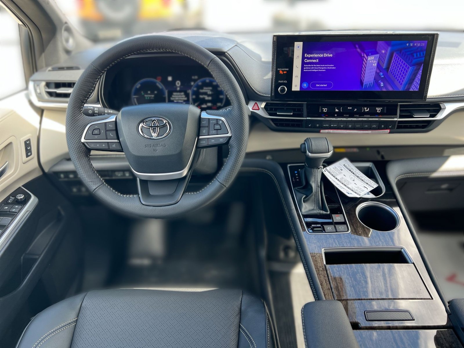 New 2026 Toyota Sienna Platinum image 18