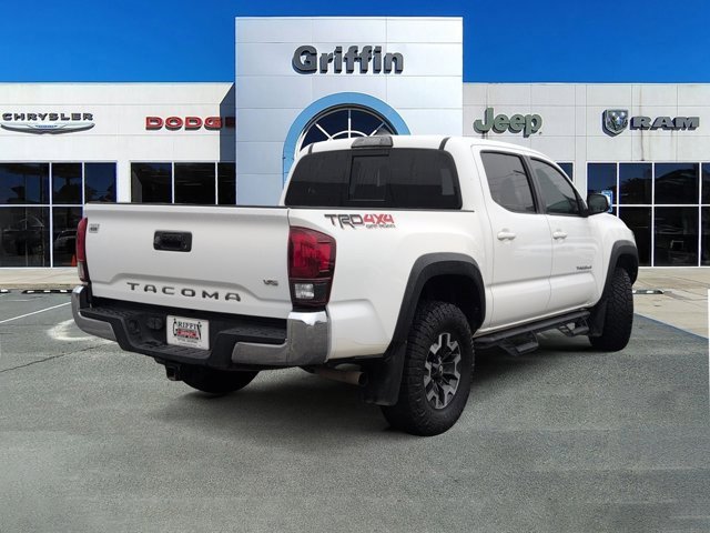 Used 2019 Toyota Tacoma TRD Off-Road image 4