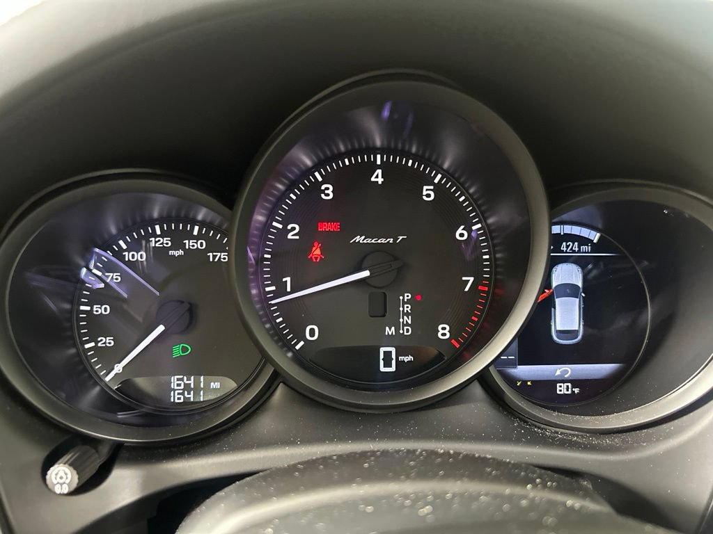 Certified 2026 Porsche Macan Turbo AWD/4WD image 27