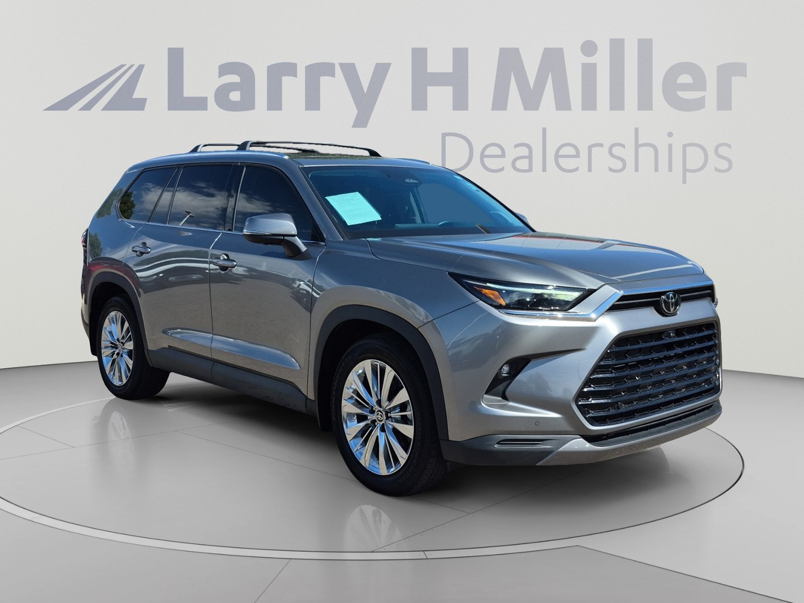 Used 2026 Toyota Grand Highlander AWD image 7