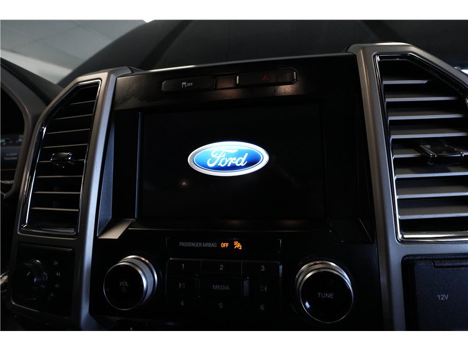 Used 2016 Ford F150 Lariat w/ Equipment Group 502A Luxury AWD/4WD image 21