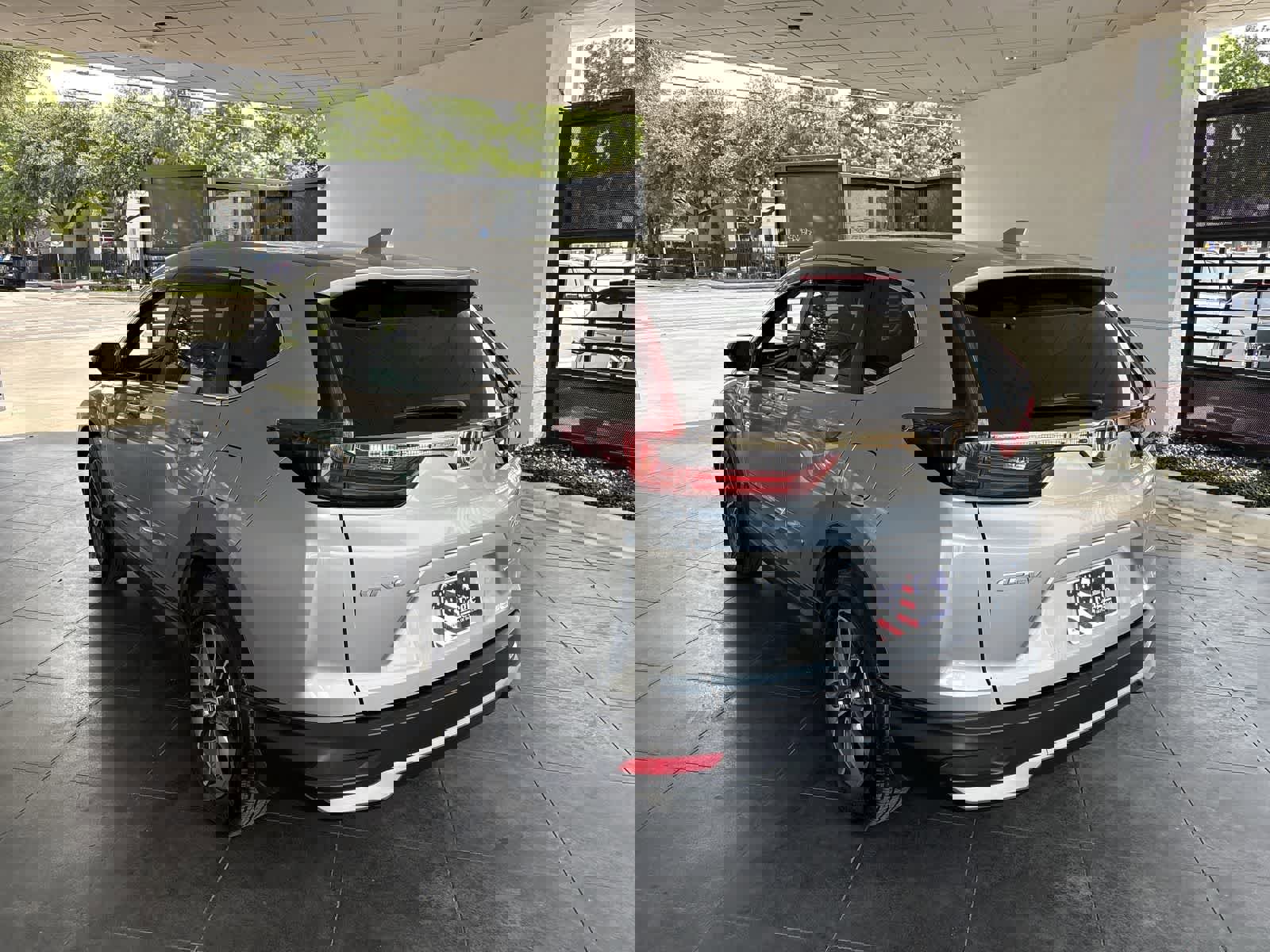 Used 2022 Honda CR-V EX-L image 4