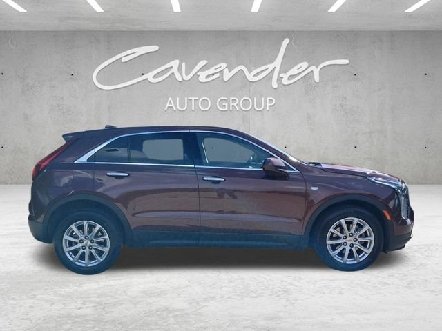 Used 2023 Cadillac XT4 Luxury w/ Cold Weather Package FWD image 21