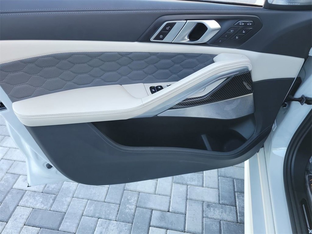 Used 2024 BMW X6 M Competition image 23