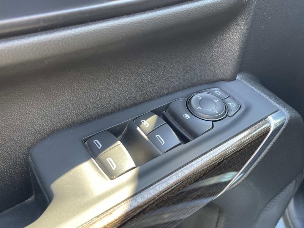 Used 2021 Chevrolet Silverado 1500 RST image 16