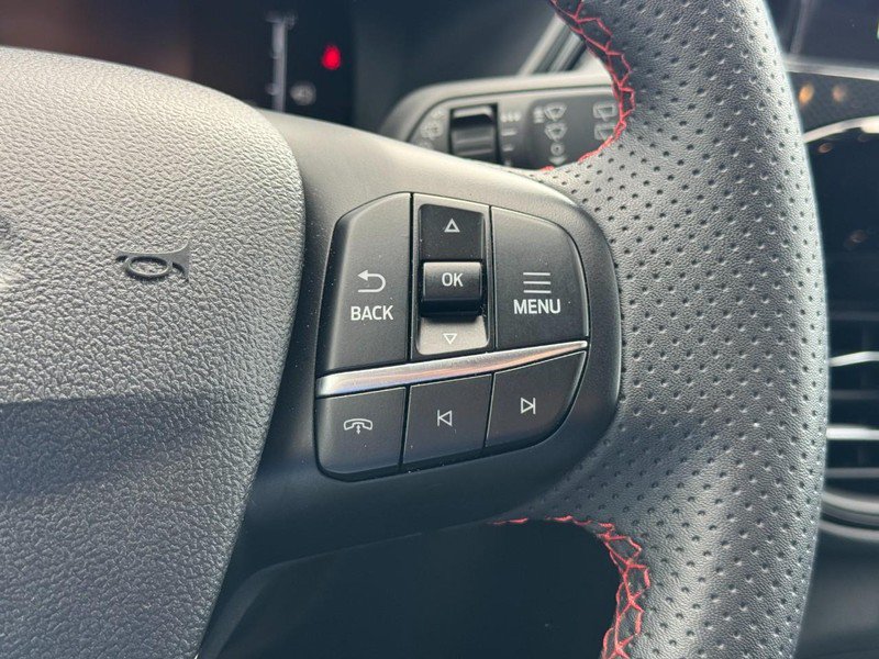 Used 2023 Ford Escape ST-Line FWD image 17