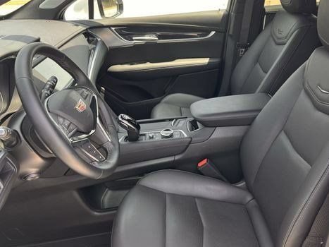New 2025 Cadillac XT5 Premium Luxury w/ LPO, ONYX Package AWD/4WD image 22