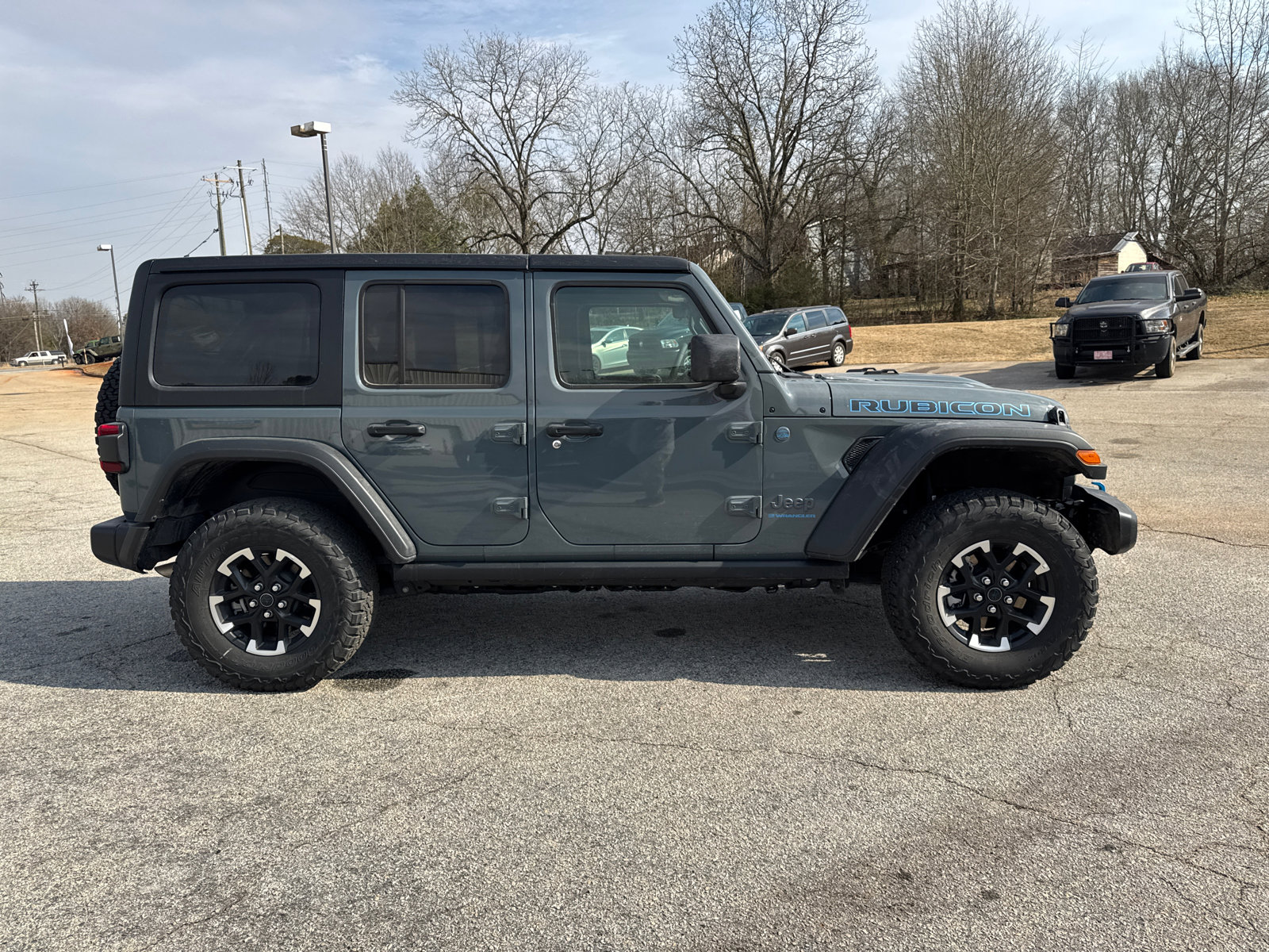 Used 2025 Jeep Wrangler Unlimited Rubicon 4xe image 4