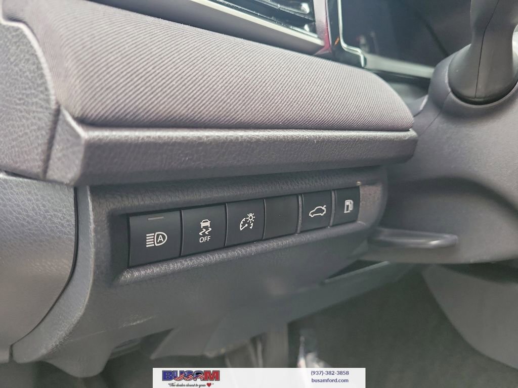 Used 2025 Toyota Camry LE FWD image 17