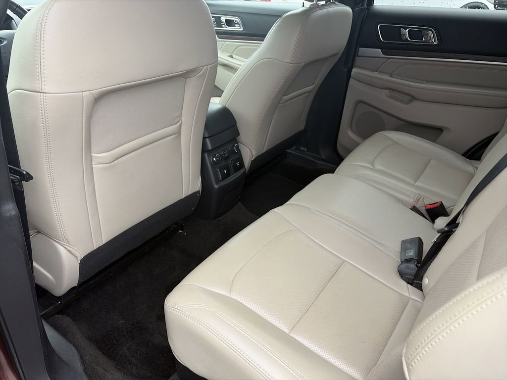 Used 2018 Ford Explorer Limited FWD image 29