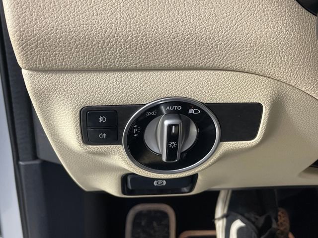 Used 2017 Mercedes-Benz GLA 250 4MATIC image 14