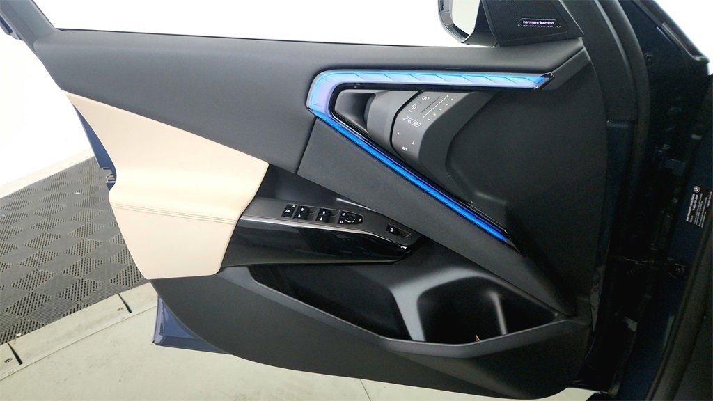 New 2025 BMW X3 M50 w/ Premium Package image 27