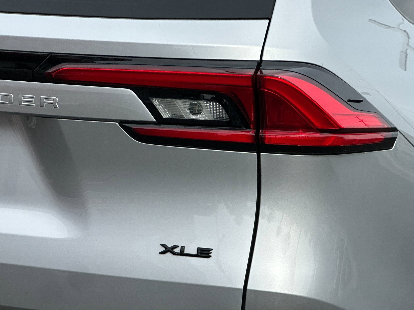 Used 2024 Toyota Grand Highlander XLE image 26