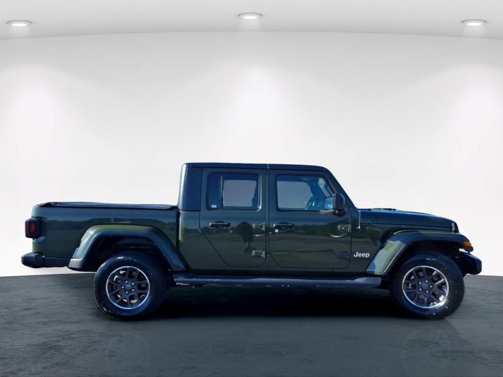 Used 2023 Jeep Gladiator Overland AWD/4WD image 7