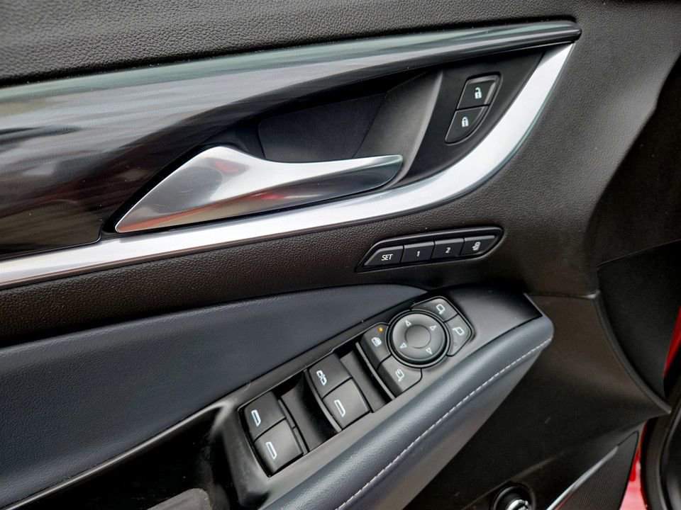 Used 2024 Buick Enclave Premium image 31