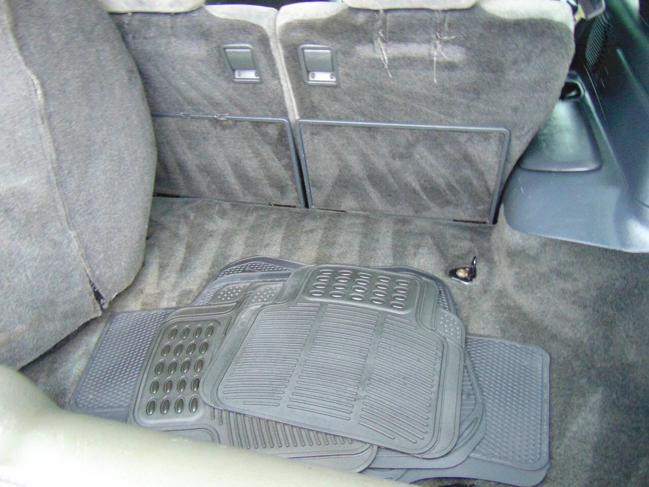 Used 2002 Chevrolet Blazer LS w/ Preferred Equipment Group image 25