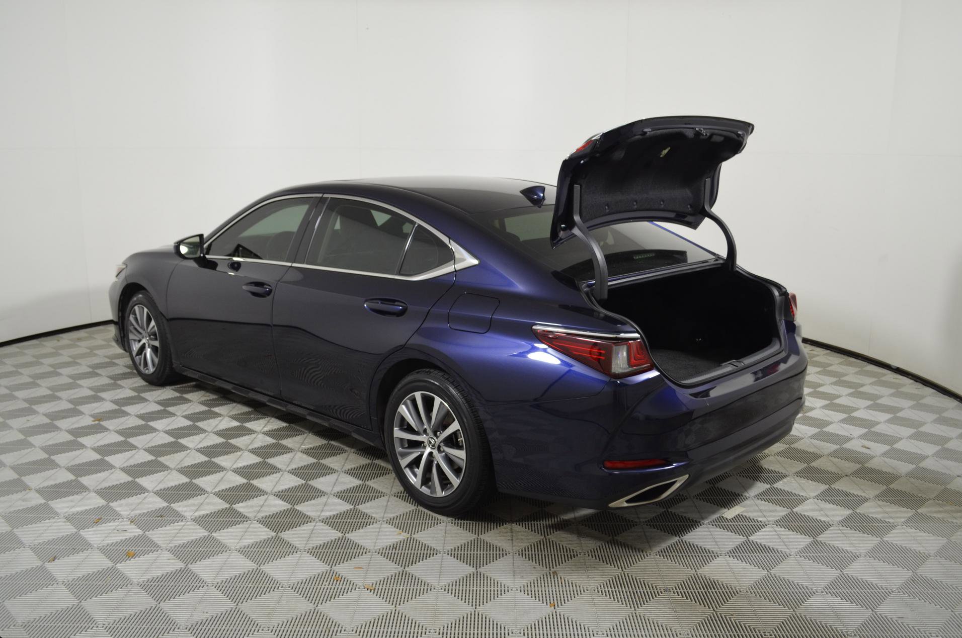 Used 2019 Lexus ES 350 w/ Accessory Package 2 FWD image 9