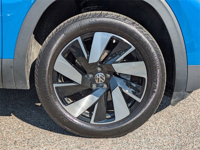 Certified 2025 Volkswagen Atlas Cross Sport SEL image 11