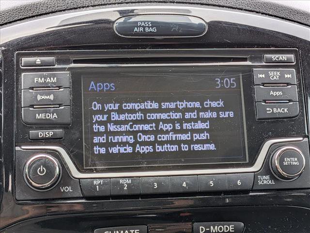 Used 2015 Nissan Juke SV w/ Cold Weather Package image 17