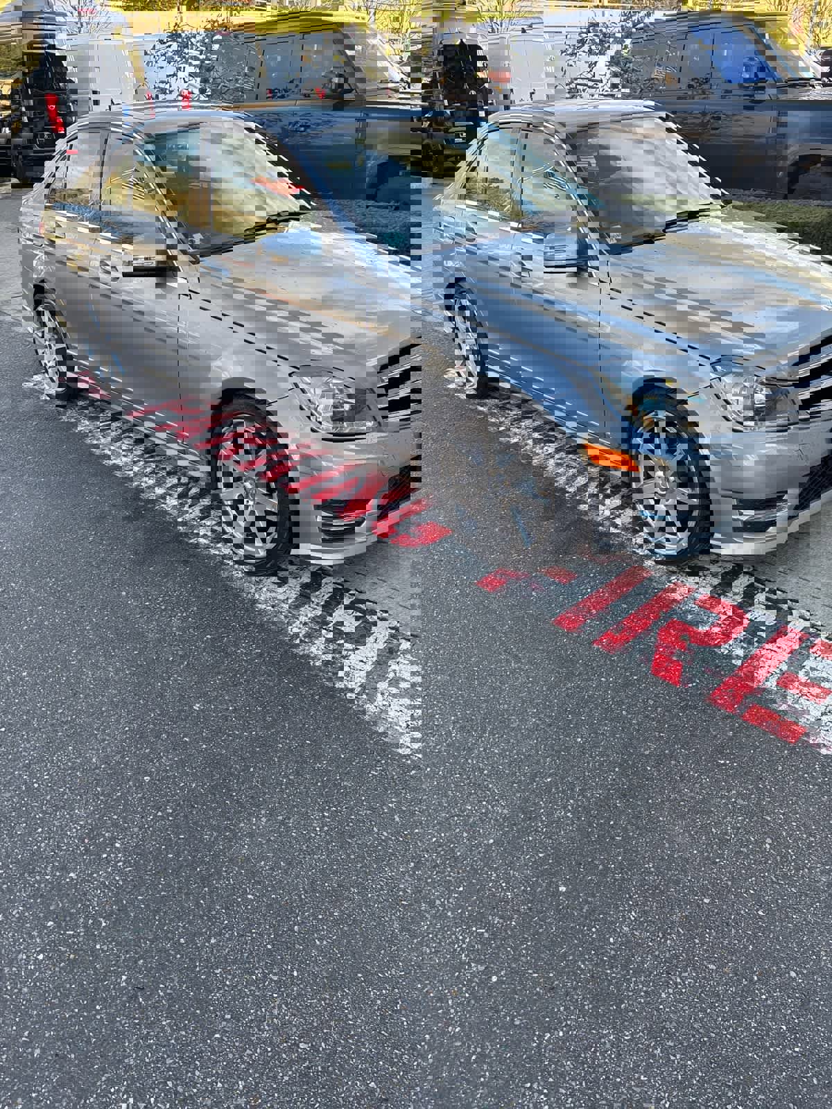 Used 2014 Mercedes-Benz C 300 Sport image 11