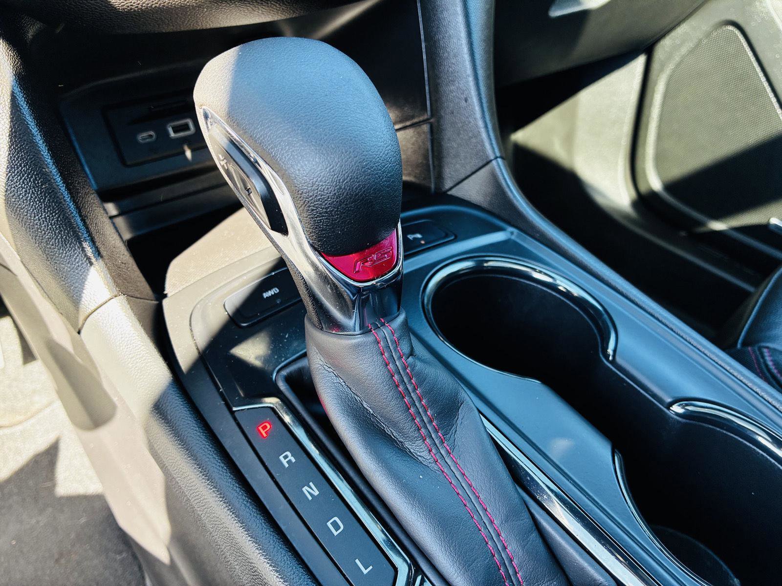 Used 2022 Chevrolet Equinox RS w/ RS Leather Package image 25