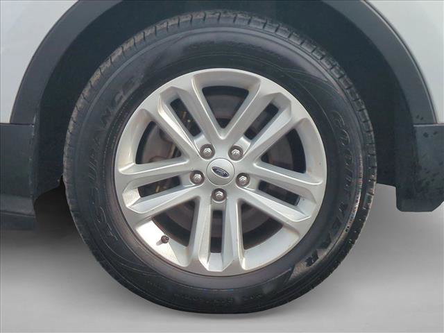 Used 2016 Ford Explorer XLT w/ Equipment Group 202A image 26