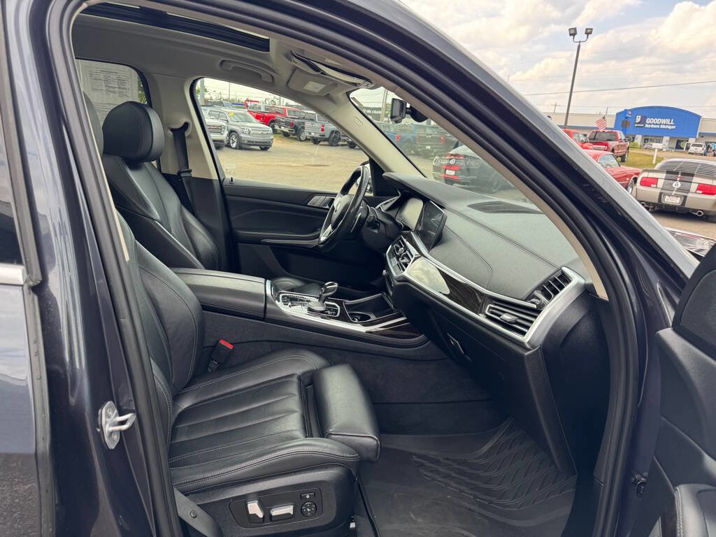 Used 2020 BMW X7 xDrive40i w/ Cold Weather Package image 61
