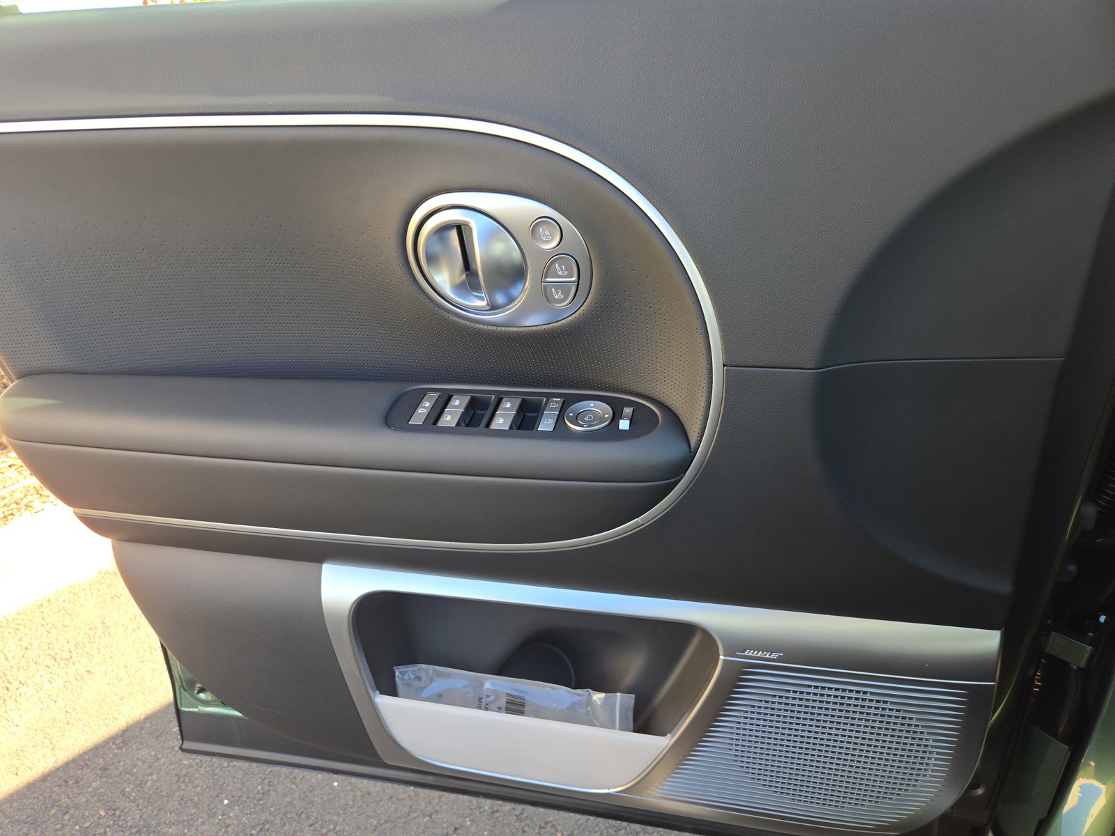 New 2026 Hyundai Ioniq 9 Calligraphy image 17