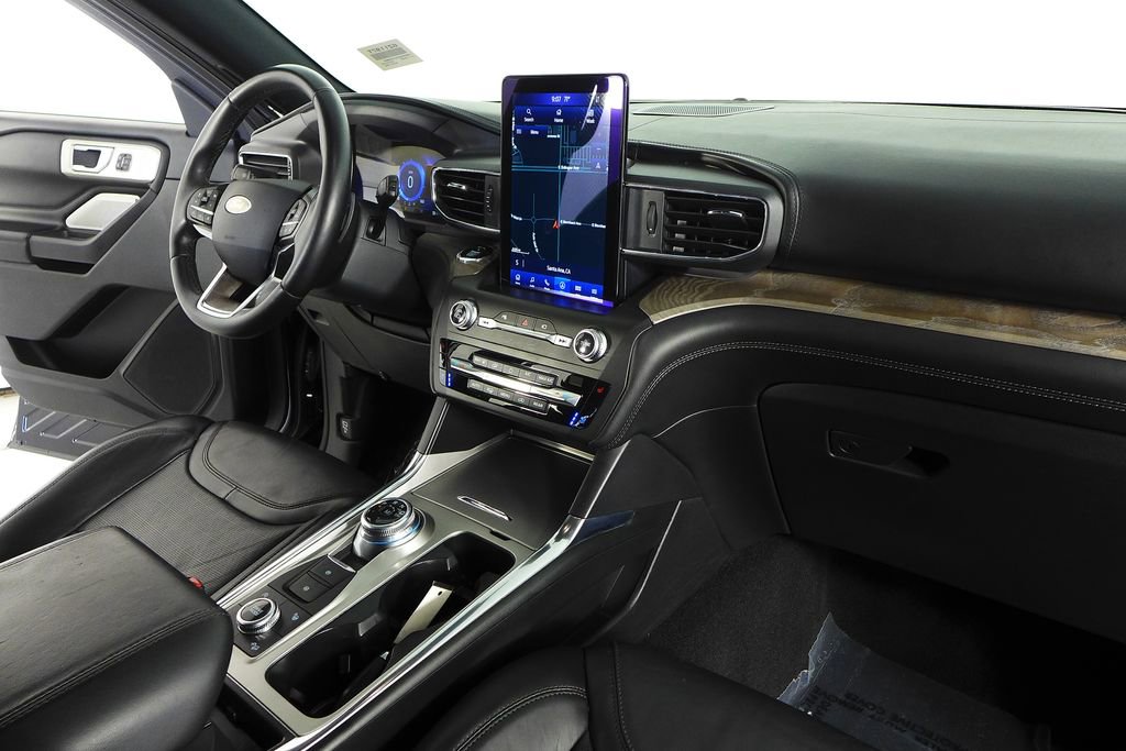Used 2020 Ford Explorer Platinum w/ Premium Technology Package AWD/4WD image 14