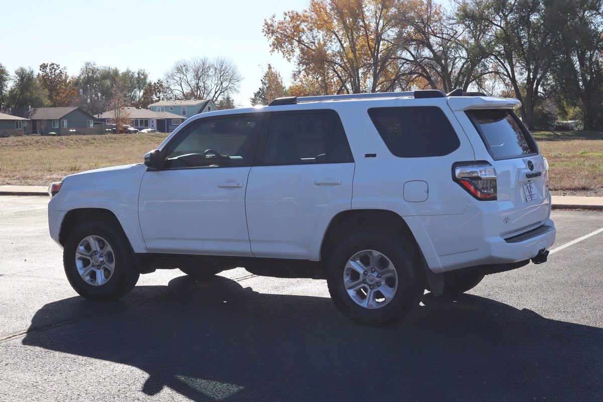 Used 2022 Toyota 4Runner SR5 Premium image 8