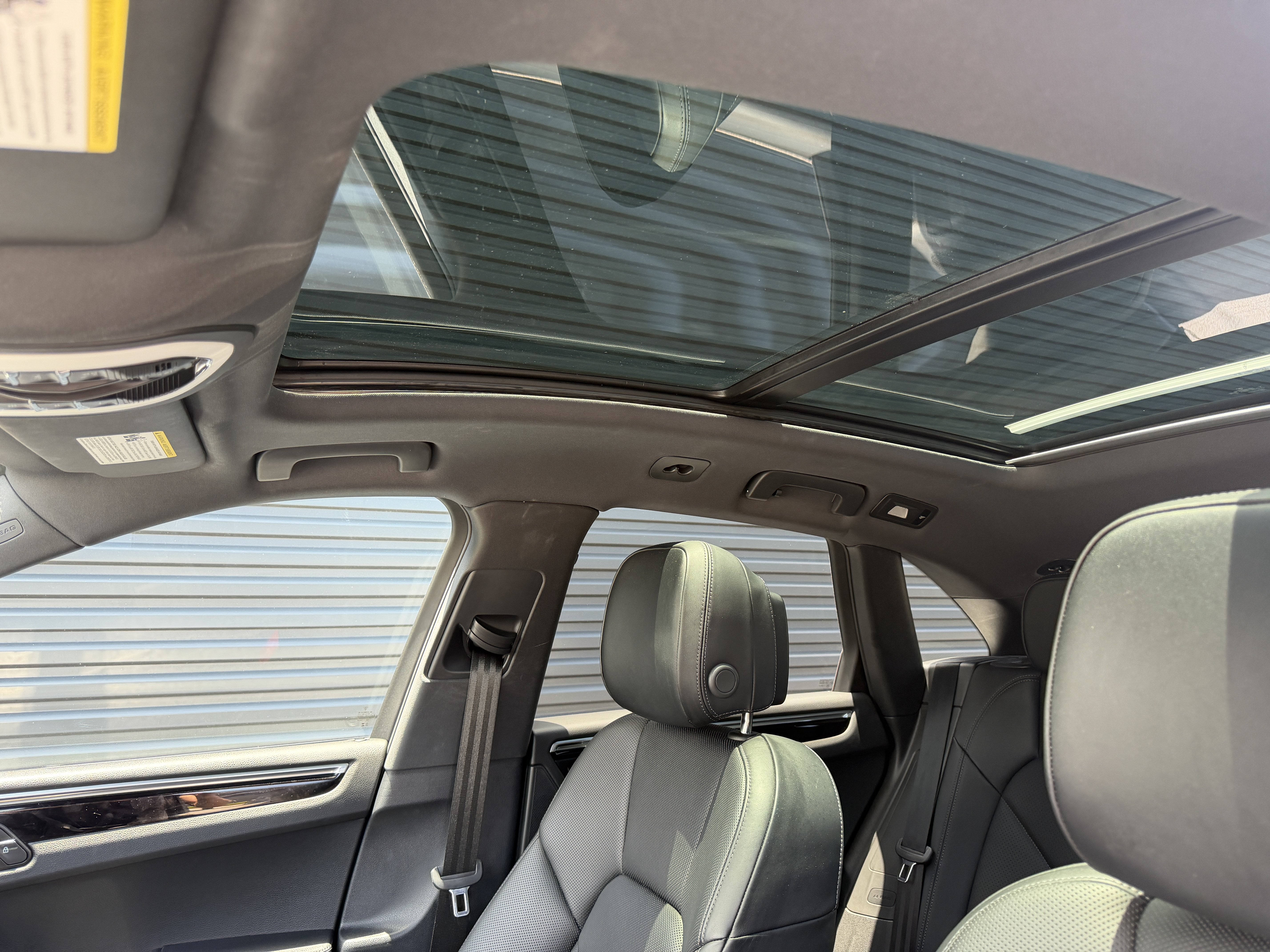Certified 2023 Porsche Macan S AWD/4WD image 36