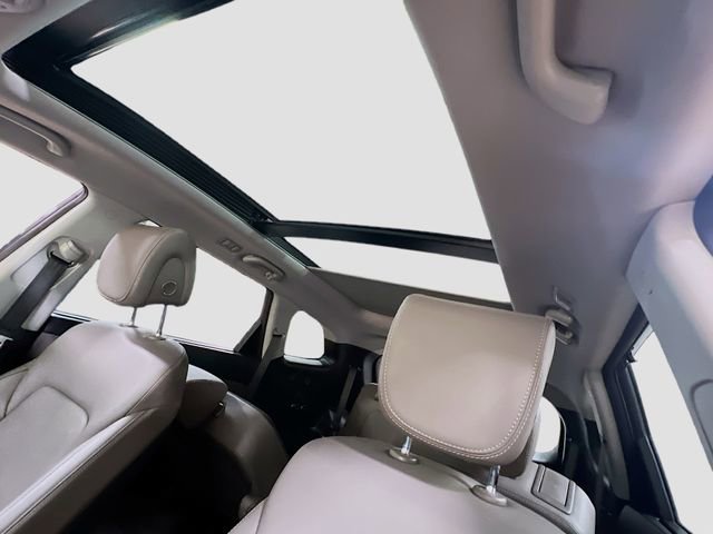 Used 2017 Hyundai Santa Fe Limited image 23