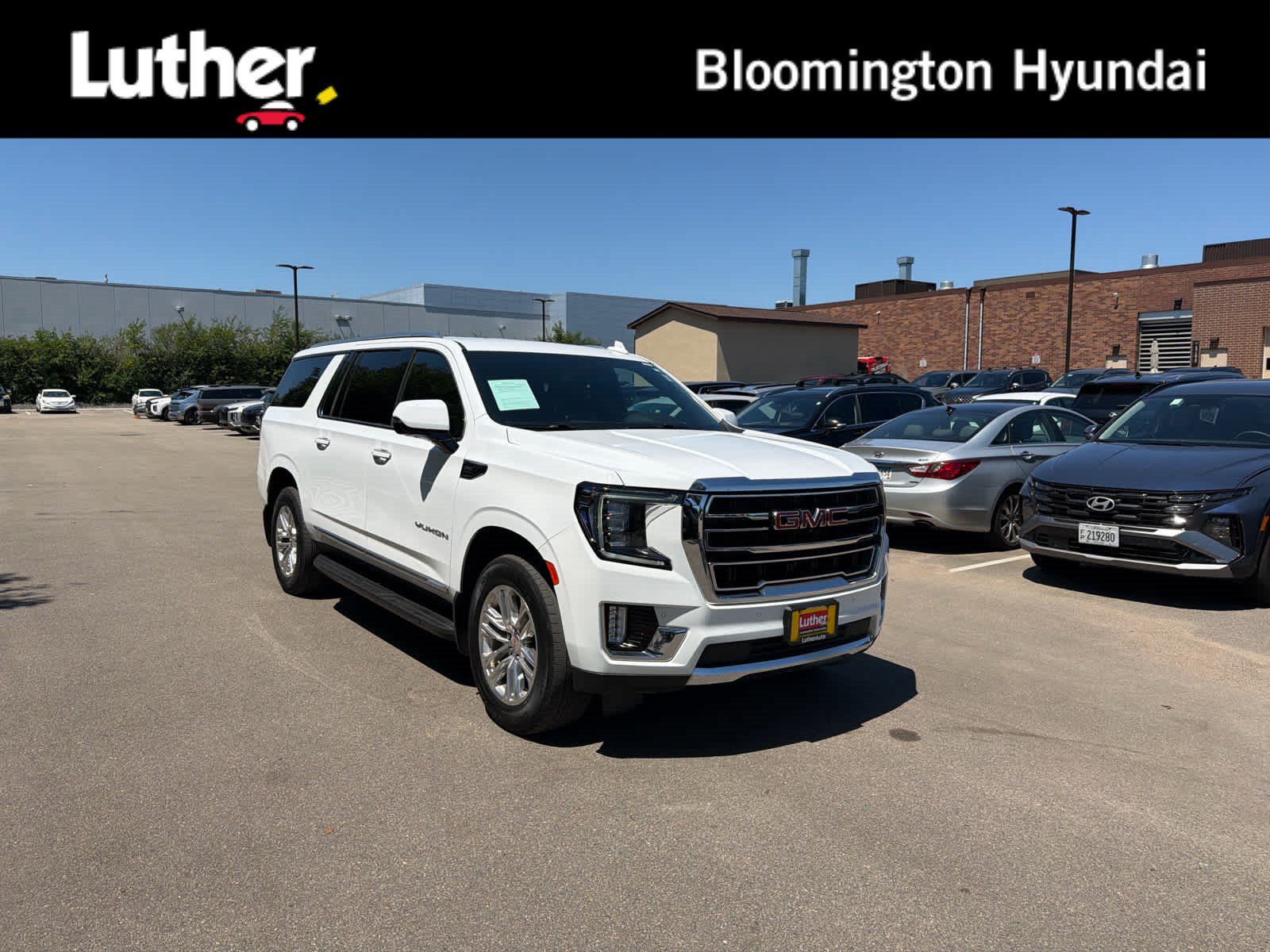 Used 2023 GMC Yukon XL SLT w/ SLT Luxury Package