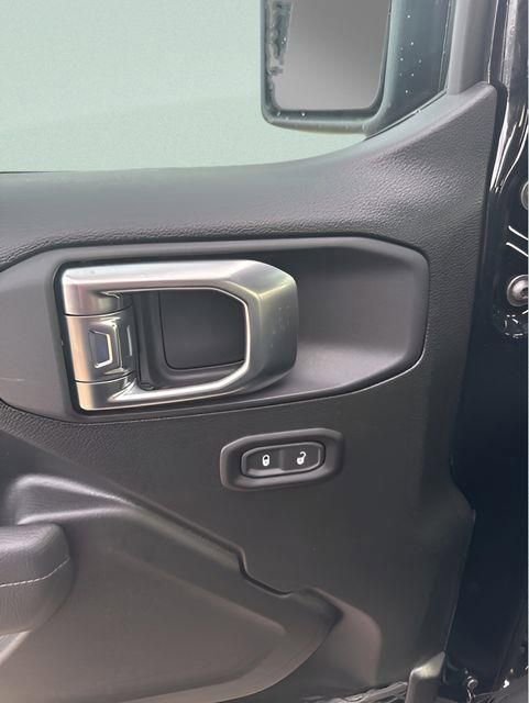 New 2026 Jeep Gladiator Sport image 12