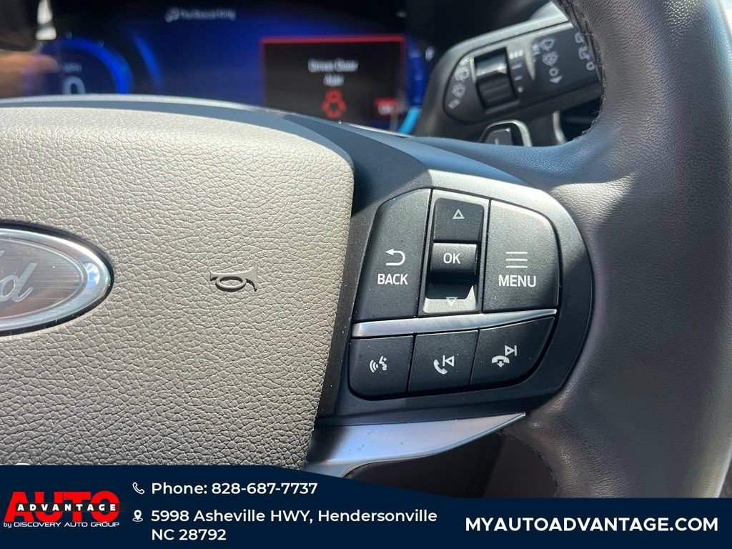 Used 2020 Ford Explorer Platinum w/ Premium Technology Package AWD/4WD image 19
