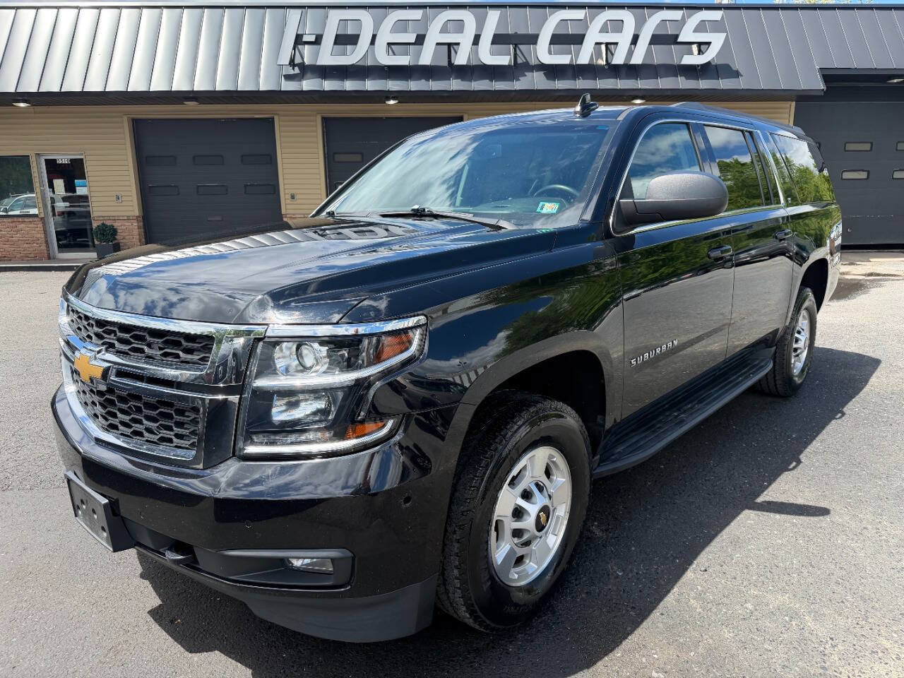 Used 2019 Chevrolet Suburban 3500 LT AWD/4WD image 56