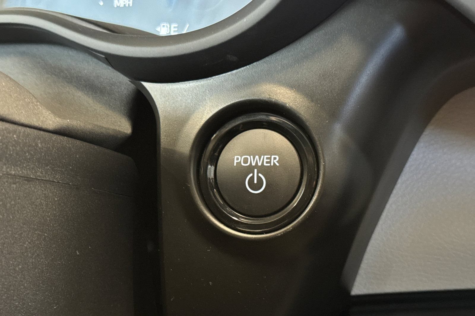 Certified 2026 Toyota Sienna LE FWD image 21