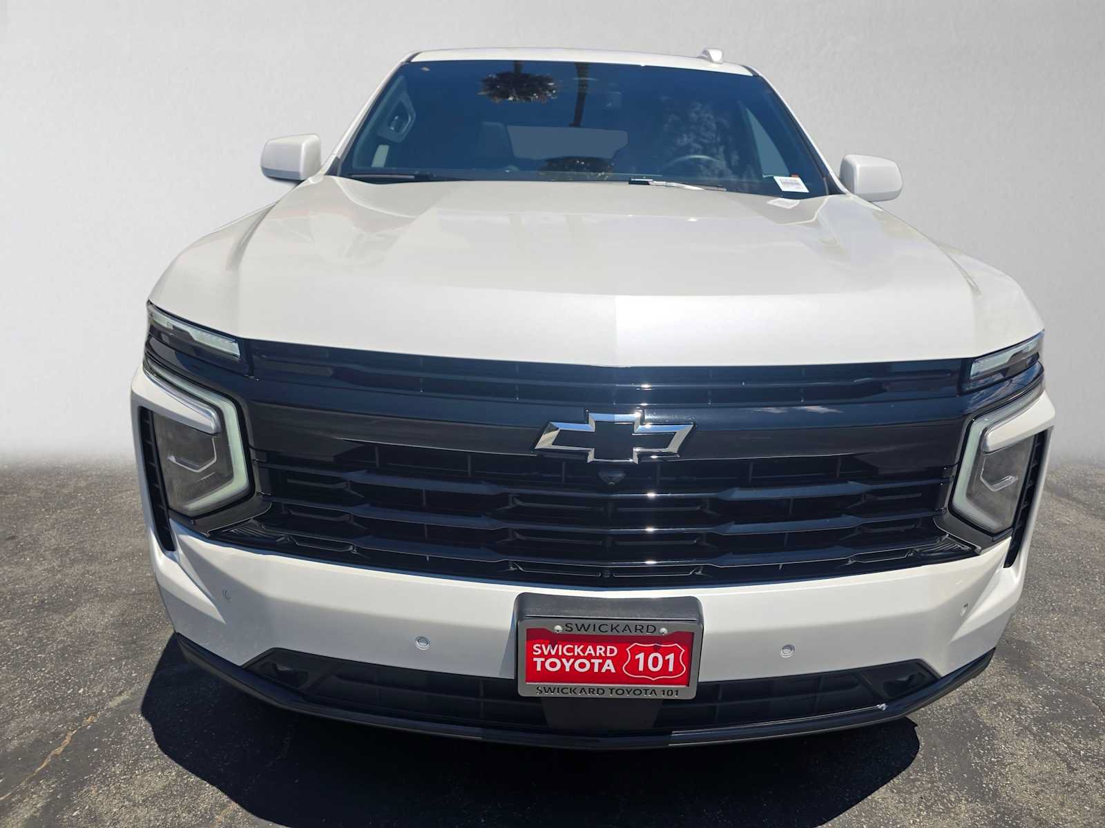 Used 2025 Chevrolet Tahoe RST w/ RST Capability Package AWD/4WD image 8