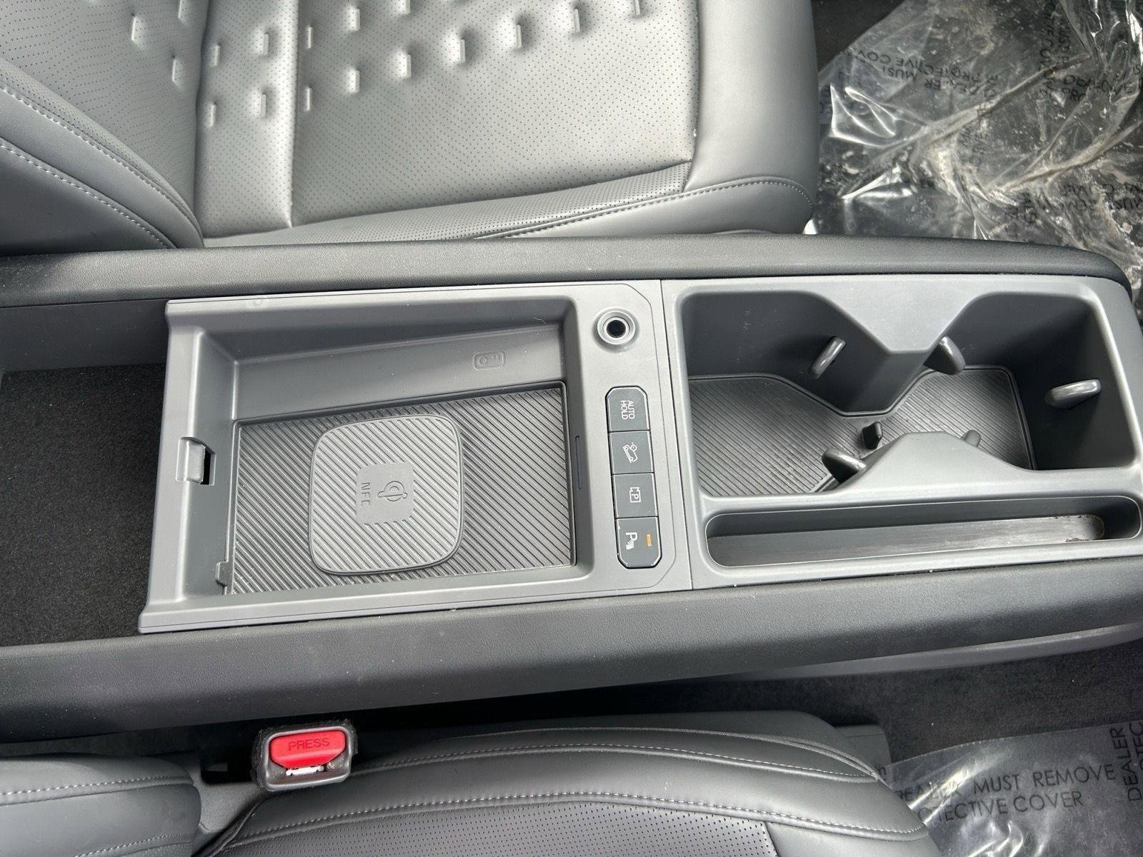 Used 2024 Kia EV9 Wind image 22