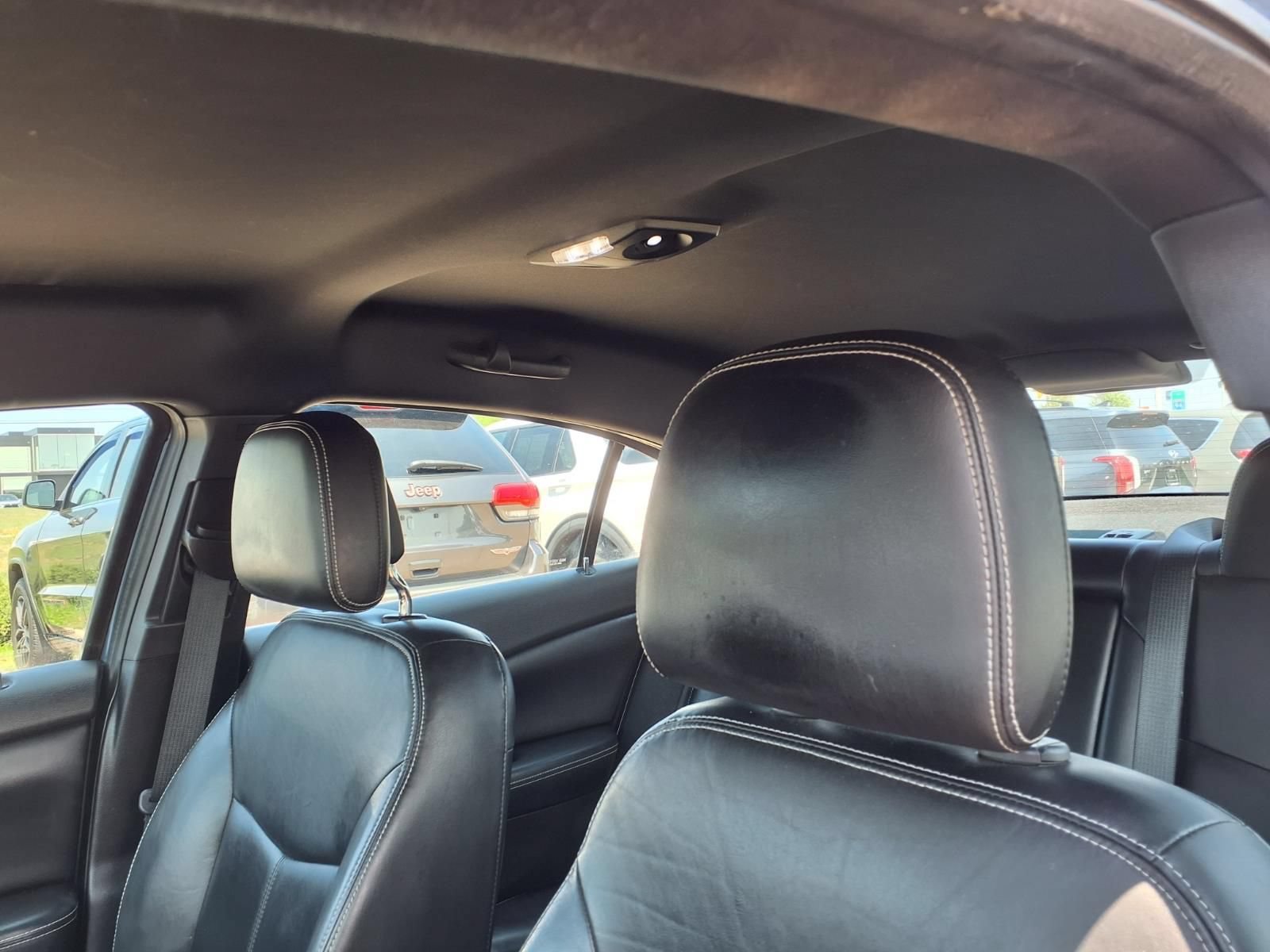 Used 2011 Chrysler 200 Limited FWD image 18