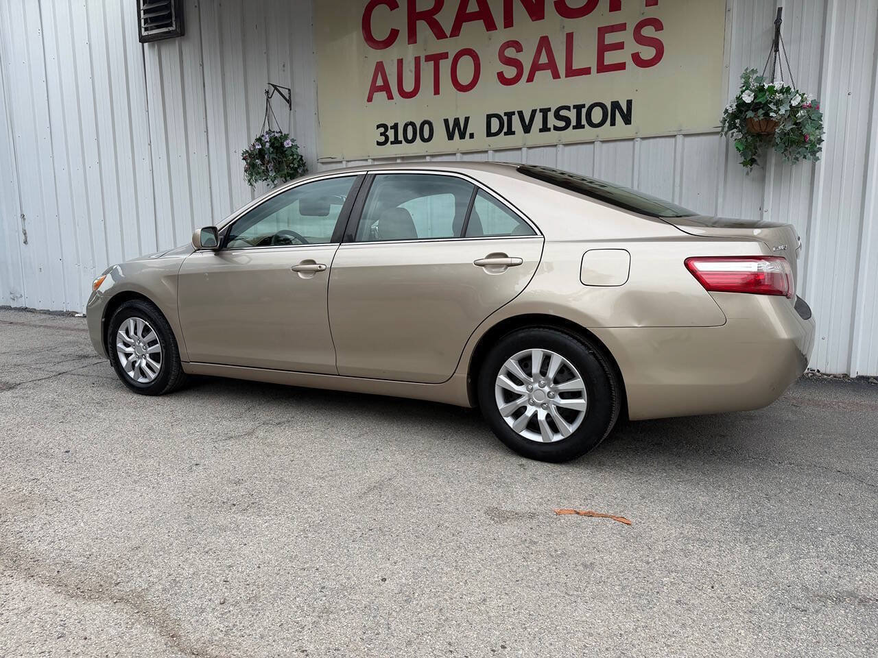 Used 2009 Toyota Camry LE FWD image 7