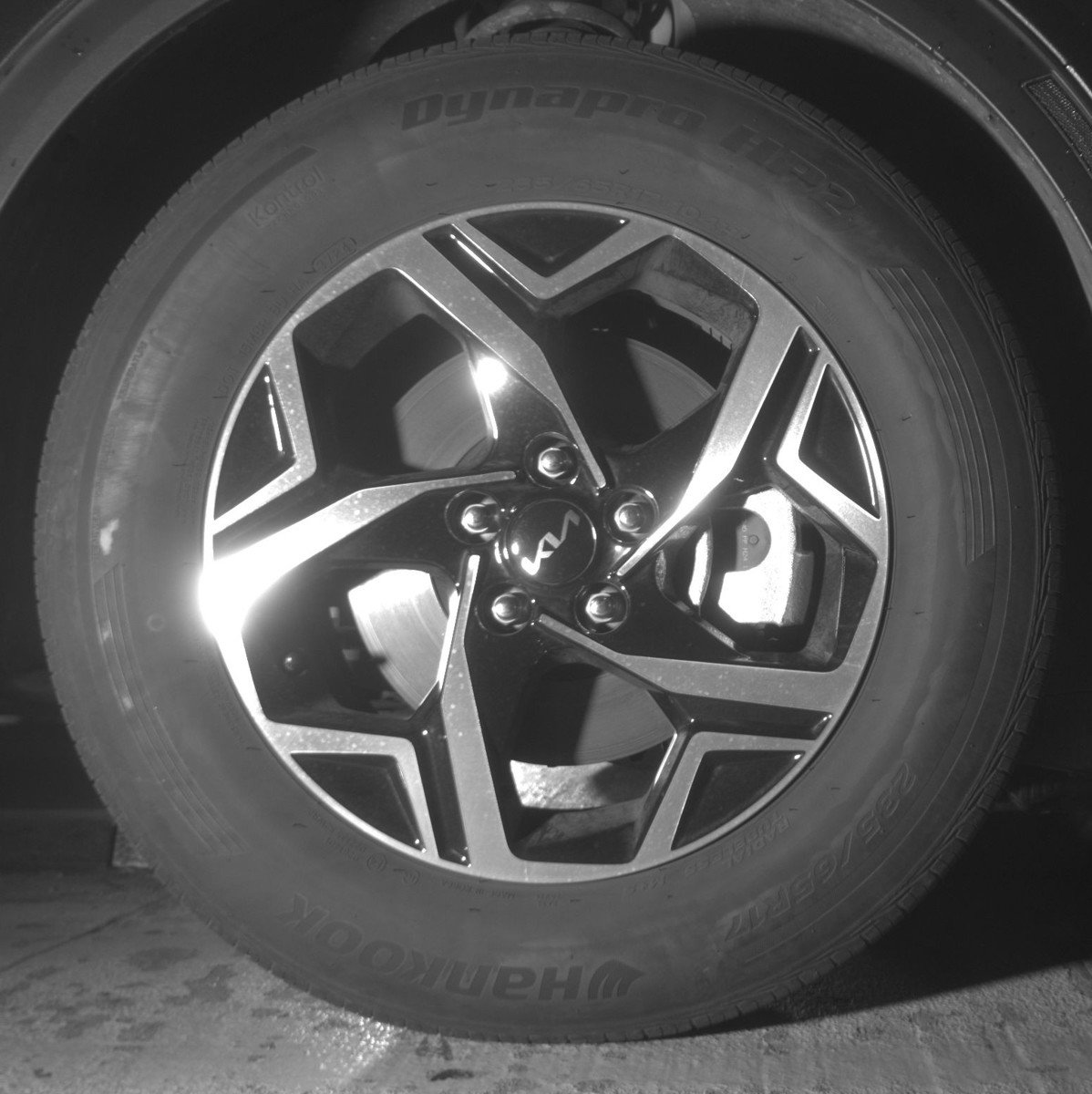 Used 2025 Kia Sportage LX image 13