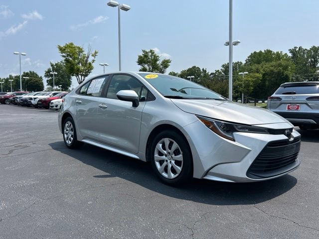 Used 2024 Toyota Corolla LE FWD image 4
