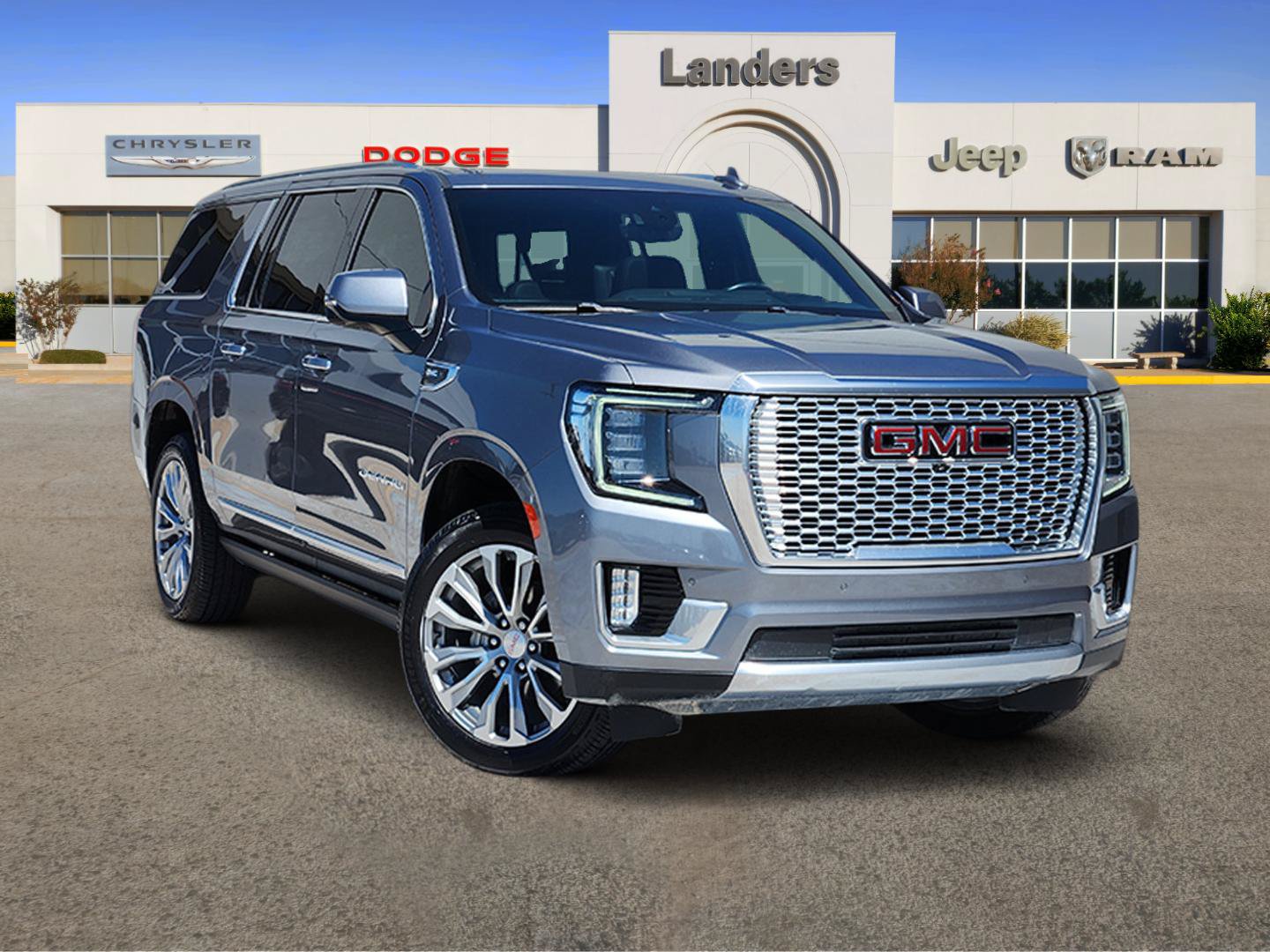 Used 2021 GMC Yukon XL Denali w/ Denali Premium Package