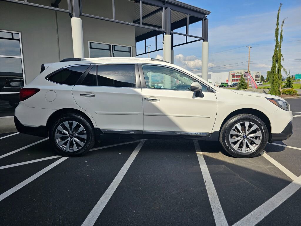 Used 2019 Subaru Outback 2.5i Touring w/ Popular Package #3A AWD/4WD image 6