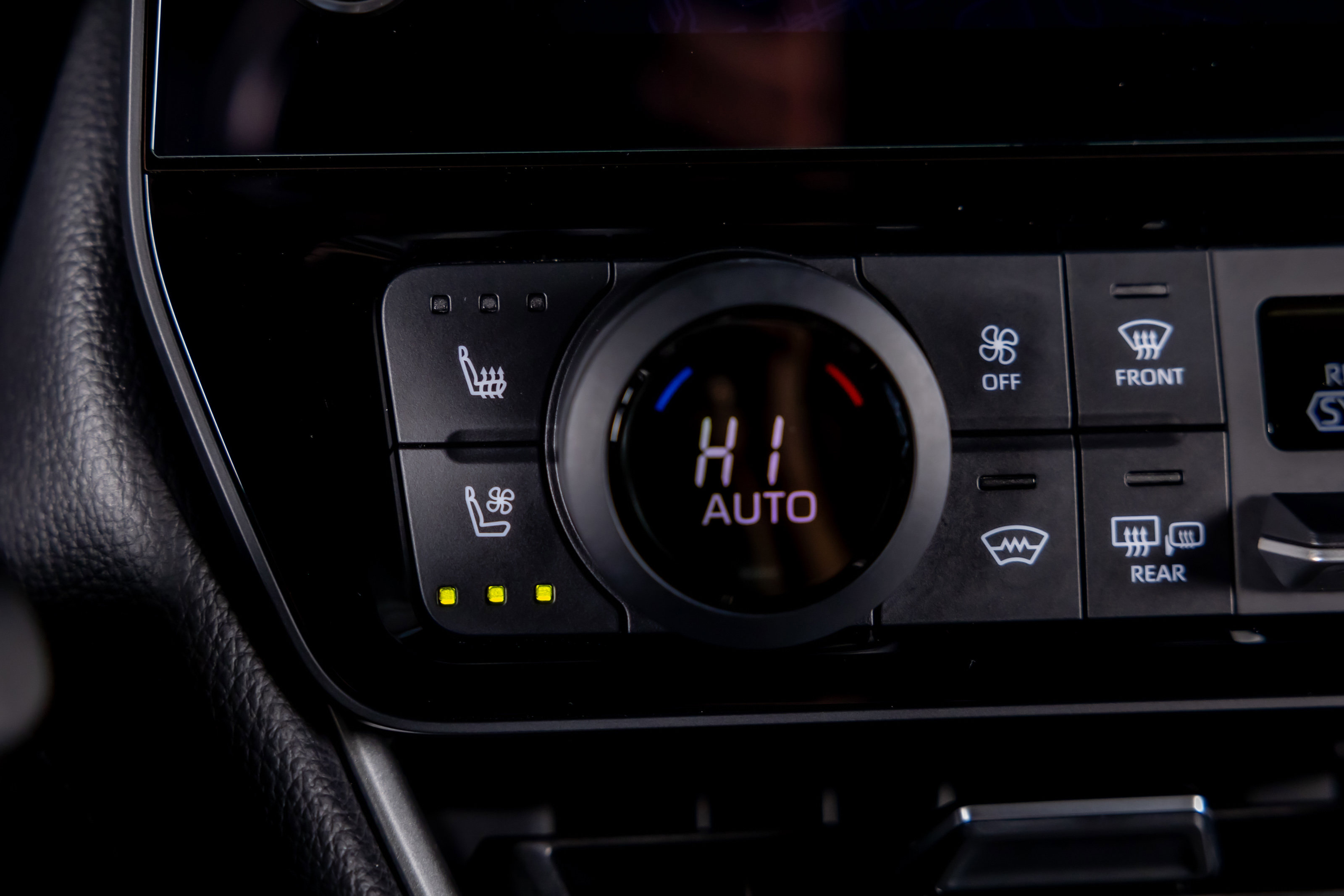 Used 2025 Toyota Grand Highlander FWD image 19