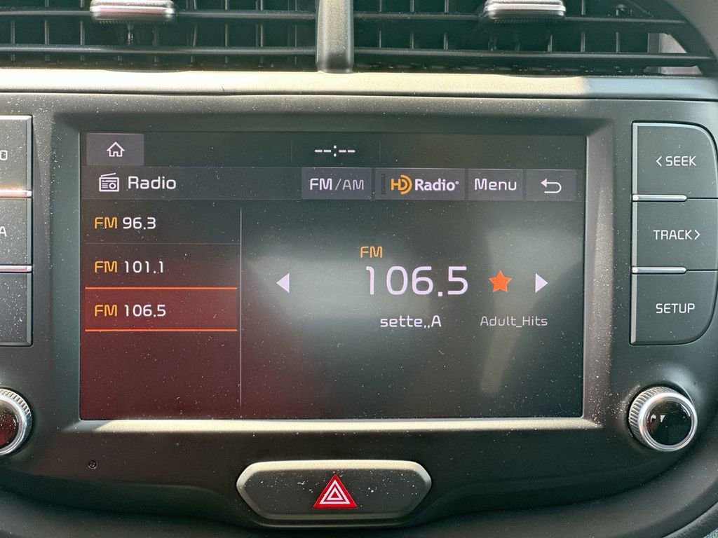 Used 2023 Kia Soul LX w/ LX Technology Package image 43